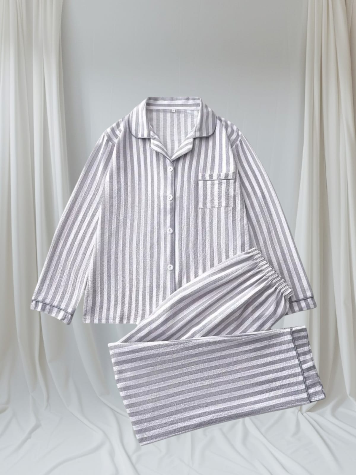 PIJAMA MUJER GRIS A RAYAS