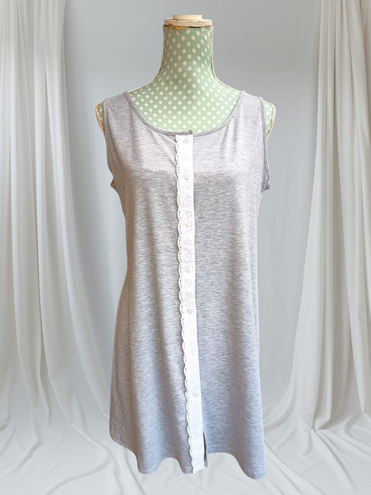 CAMISÓN MATERNAL COLOR GRIS CON BATA